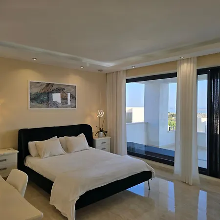 Valeriya Vista Al Mar * マルベーリャ