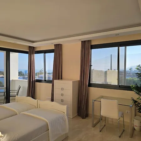 Villa Valeriya Vista Al Mar