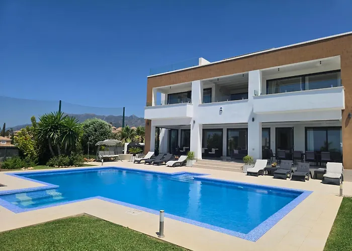 Villa Valeriya Vista Al Mar
